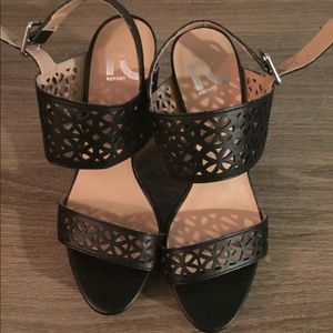 NWOT black heels